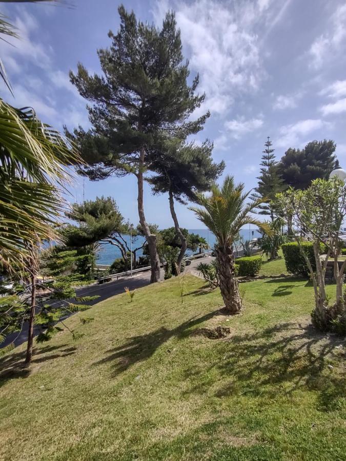 Bungalow Sixdays 2 Camporosso (Liguria) Exterior foto